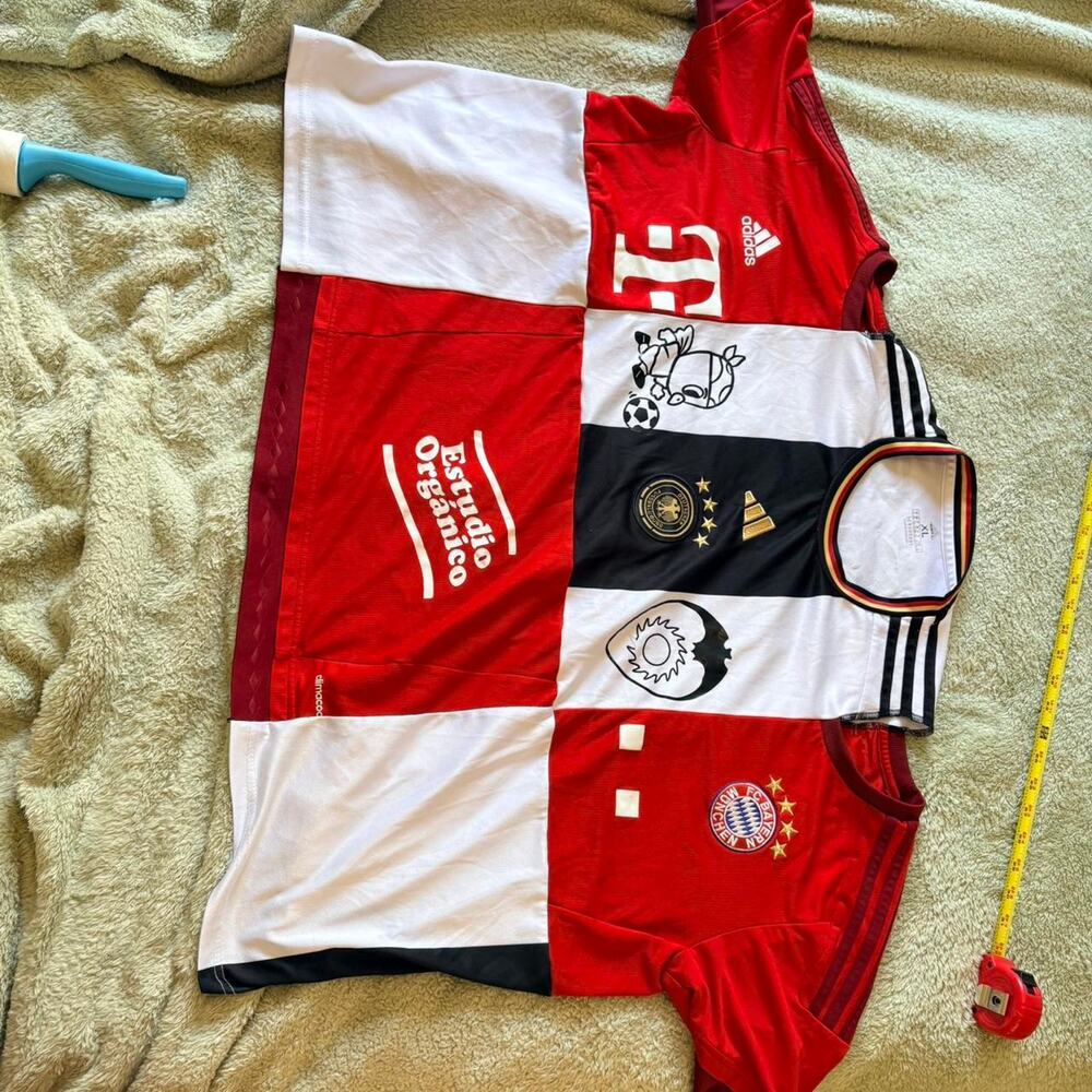 Womens adidas bayern munich jersey size xl - Picture 3 of 8